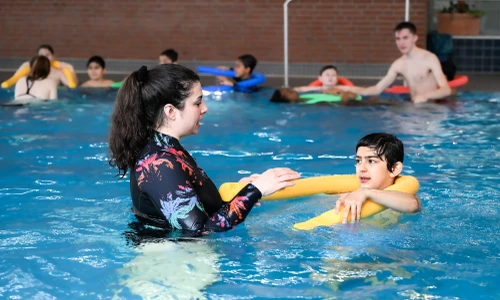 Freie Plätze in Intensivschwimmkursen in den Herbstferien!